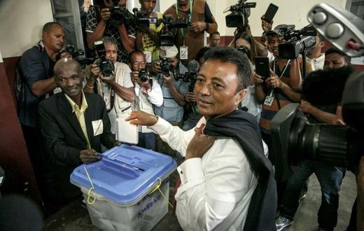 Madagascar presidential candidate Marc Ravalomanana is confident of catching his rival in the second round of the presidential ballot
