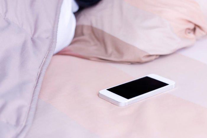 Why-You-Should-Never-Sleep-With-Your-Phone 395164288 Niran-Phonruang-760x506