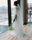 These photos will convince you to have a long bridal veil on your wedding day