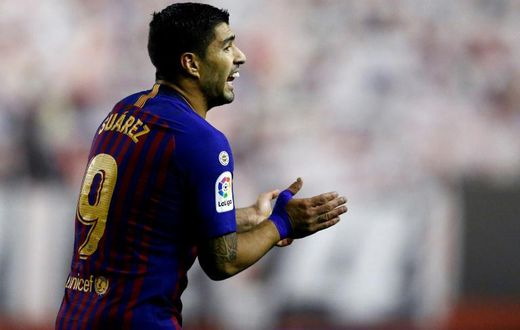 Barcelona striker Luis Suarez is close to recovering from a knee injury.