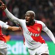 This photo taken on March 15, 2017 shows Monaco's French midfielder Tiemoue Bakayoko celebrating after scoring a goal during the UEFA Champions League round of 16 football match between Monaco and Manchester City at the Stade Louis II in Monaco