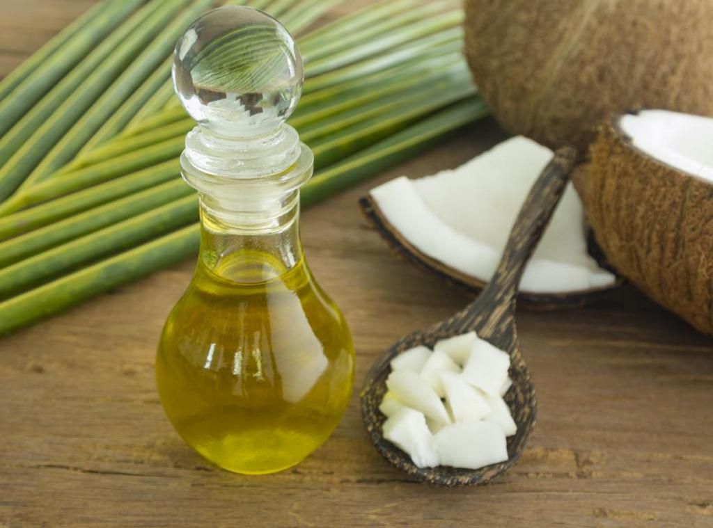 An easy DIY on how you can make your own makeup remover at home