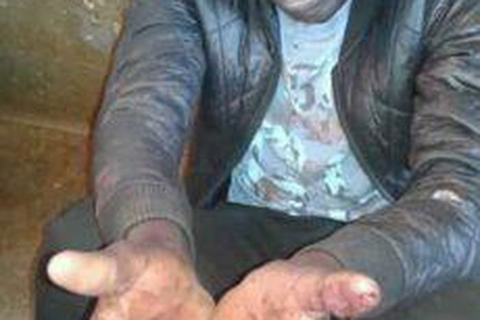 ___8883912___2018___9___21___11___Husbands-surrenders-to-Police-after-fatally-stabbing-wife-lailasnews-3-230x410