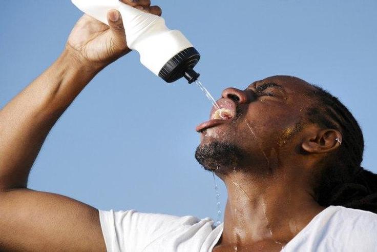 ___9044524___2018___10___30___9___black-man-drinking-water3-755x448