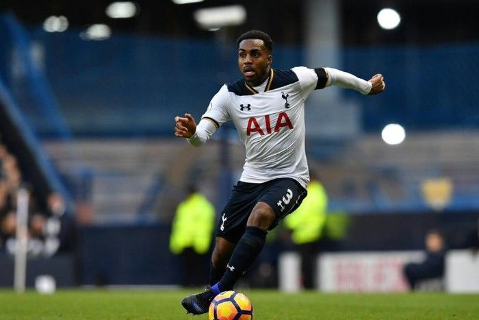 Tottenham Hotspur's English defender Danny Rose controls the ball during the English Premier League football match against Swansea City December 3, 2016
