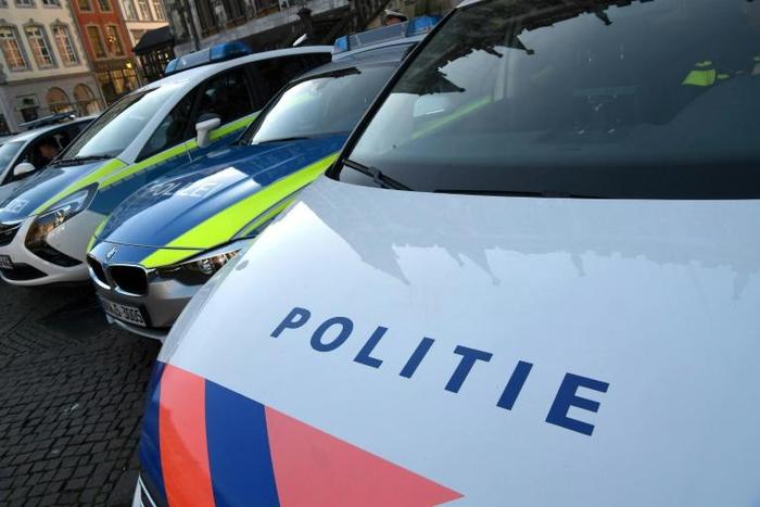 Dutch police arrested four men on suspicion of preparing for a "terrorist crie" and carried out searches where they were detained