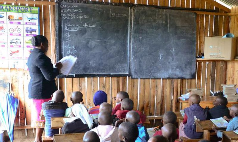___6937087___https:______static.pulse.com.gh___webservice___escenic___binary___6937087___2017___7___3___17___kenya_tusome_classroom_teacher_literacy_2500