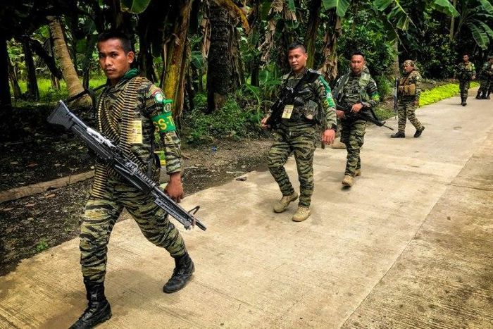 The 10,000-strong Moro Islamic Liberation Front (MILF), which has been fighting for a Muslim homeland in the largely Catholic Philippines for decades, is warning of the growing strength of Islamic State group-affiliated groups in the region