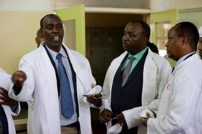 Nakuru assembly Majority Leader Stanley Karanja (L) with Speaker Joel Kairu (C). Karanja has resigned (twitter)