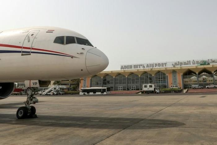 The airport in Aden will become Yemen's main airport, the country's foreign minister has said.
