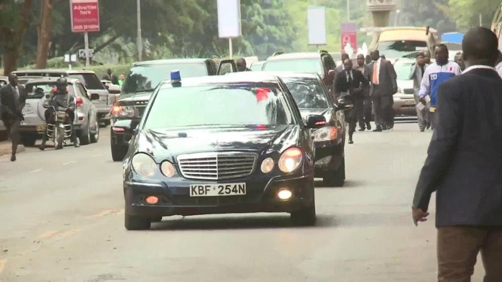 ___9098710___2018___11___13___6___raila-convoy