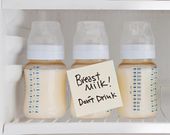 5 surprising uses of breast milk besides feeding the baby