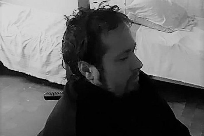 ___8956289___2018___10___9___15___0_PAY-Knife-in-the-head-2-east2west-news