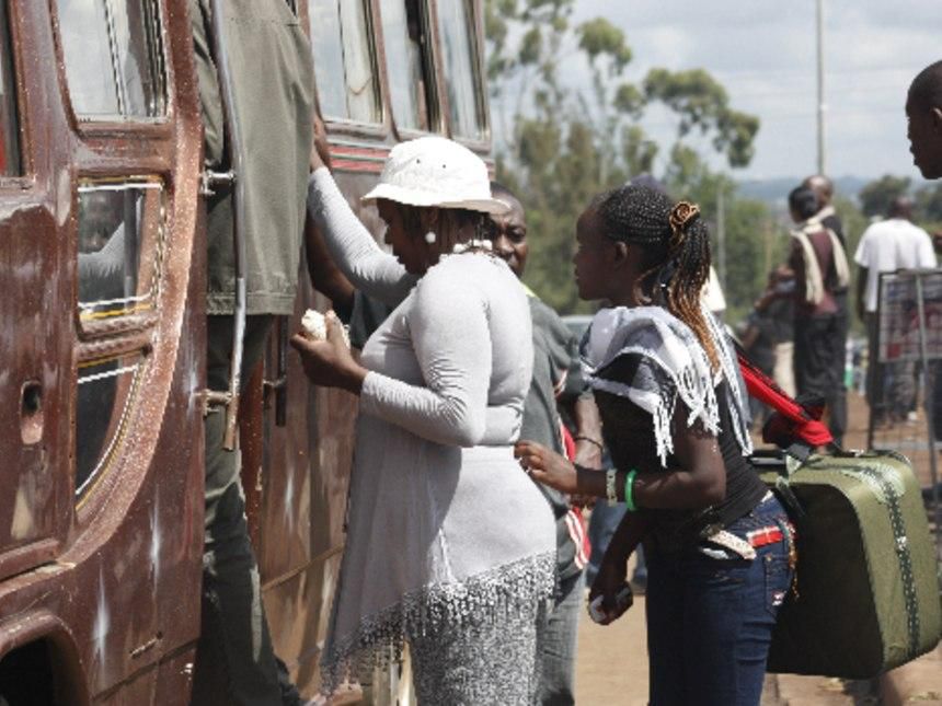 ___9118294___2018___11___19___10___passengers+boarding