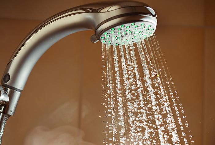 Instant hot shower head