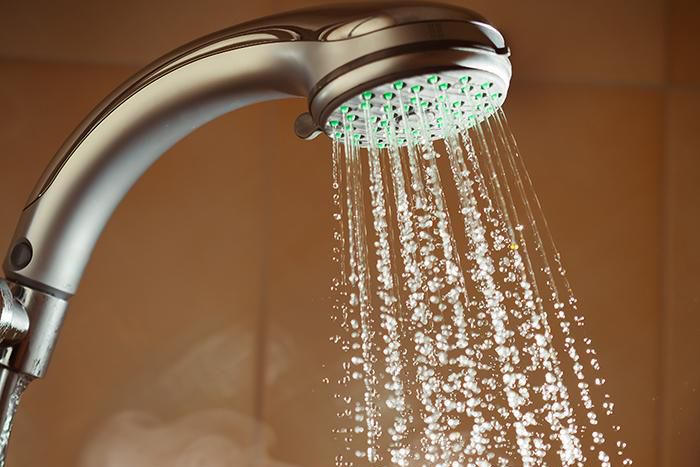 Instant hot shower head