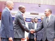 Uhuru launches new-look currency, CBK to release it today