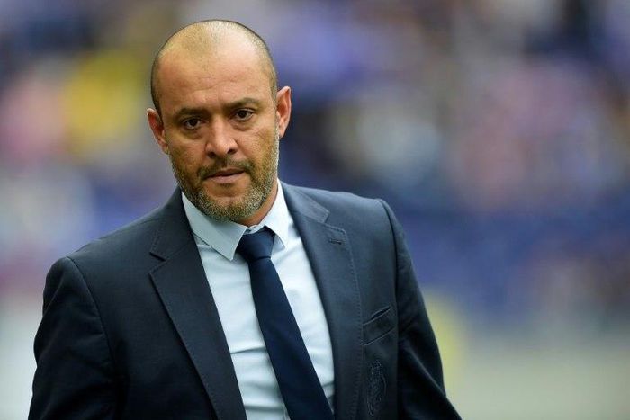 Porto's coach Nuno Espirito Santo arrives before the Portuguese league football match against FC Pacos de Ferreira May 14, 2017
