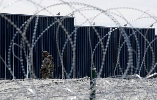 SpaceX May Be New Barrier for Trump's Border Wall