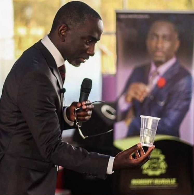 ___9156512___2018___12___1___8___111