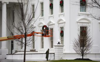Trump Says He'll Close the Border if a Wall Isn't Funded