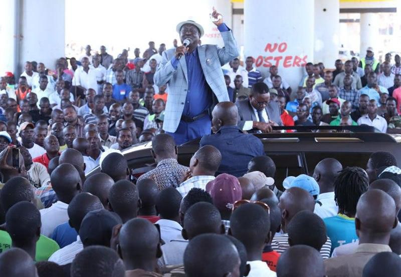 Raila encounters angry mob in Kisumu