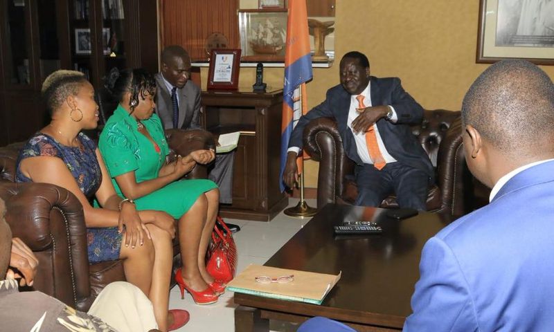 ___9106946___2018___11___15___8___raila+slay