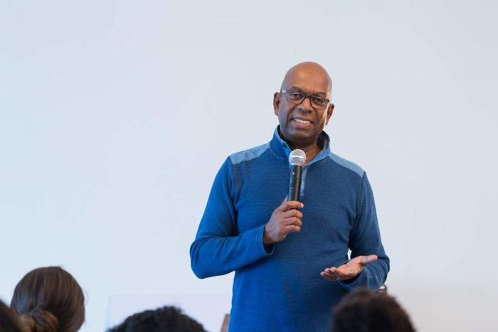 Safaricom social media pages go grey after announcing CEO Bob Collymore's death