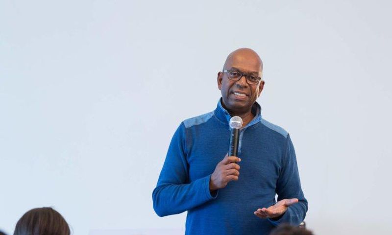 Safaricom social media pages go grey after announcing CEO Bob Collymore's death