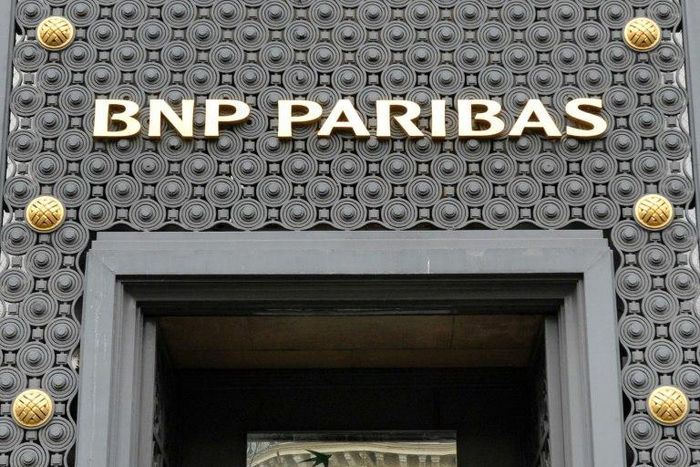 Three non-governmental associations accuse the French bank BNP Paribas of financing the purchase of "80 tonnes of arms used to carry out genocide" by Rwanda's Hutu regime in 1994