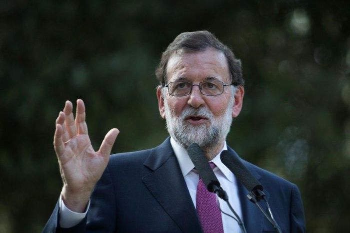 Spanish Prime Minister Mariano Rajoy is backing French President Emmanuel Macrosn in calling for an eurozone budget and finance minister