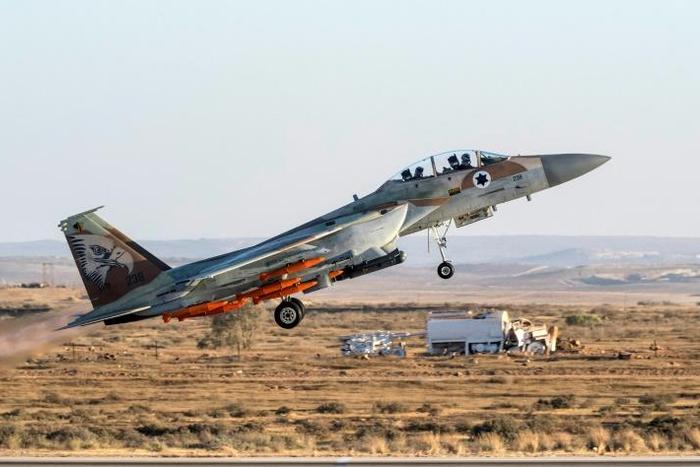 An Israeli F-15 fighter jet takes off from Hatzerim airbase in the Negev desert on June 29, 2017