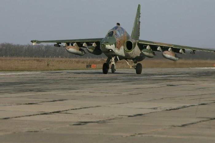 A Russian Su-25 ground attack aircraft lands at an airbase in the southern Russia's Krasnodar region, on March 16, 2016, after arriving from Syria