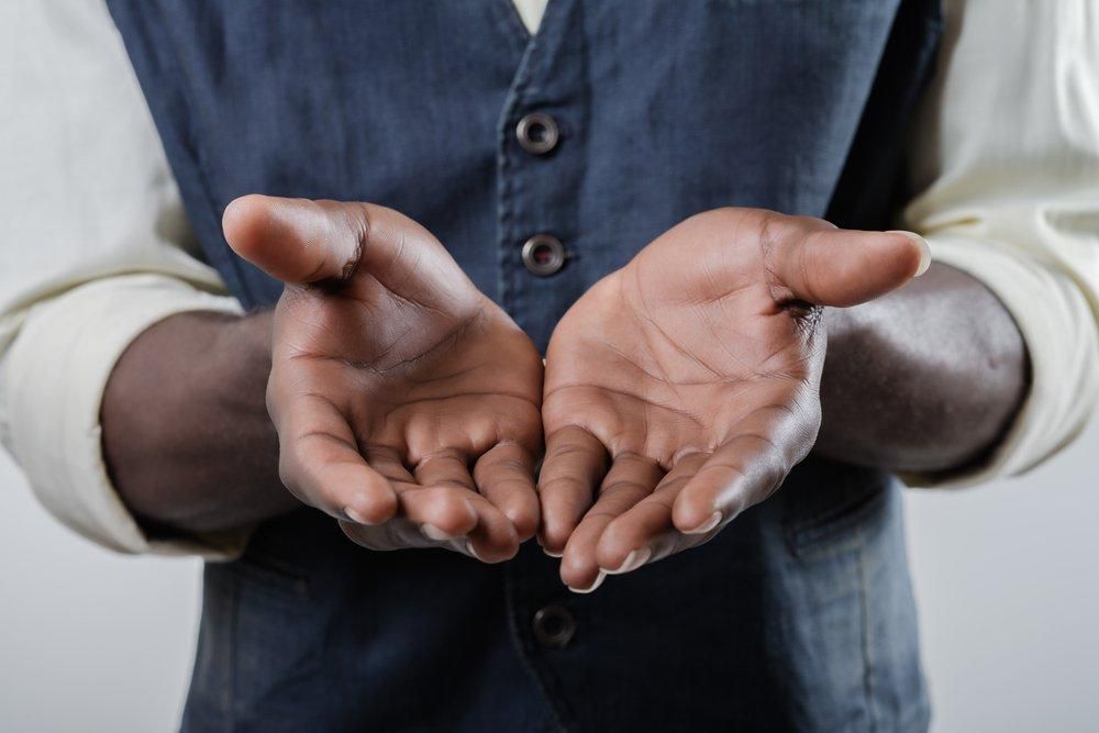 Deodorant helps in preventing sweaty palms