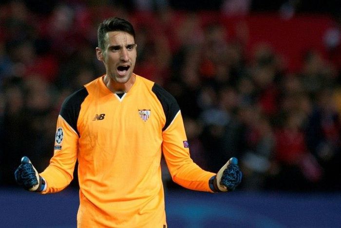 Sevilla have tied down Spanish international goalkeeper Sergio Rico by extending his contract to 2021