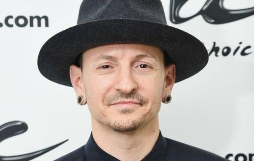 Chester Bennington commits suicide