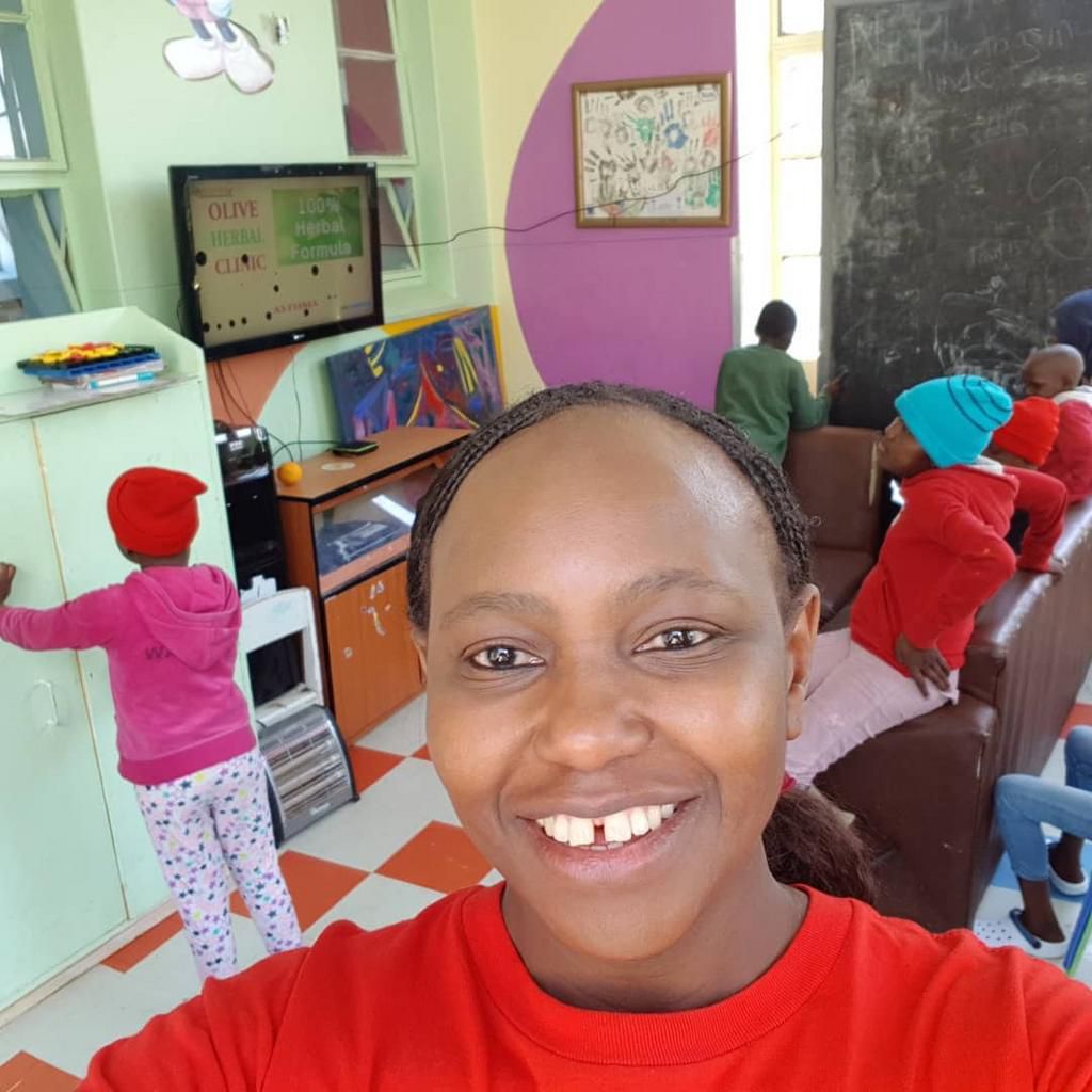 Carol Radull celebrates her Birthday at KNH Cancer Ward (Photos)