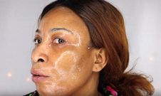 Applying mask on the face (Khichi Beauty)