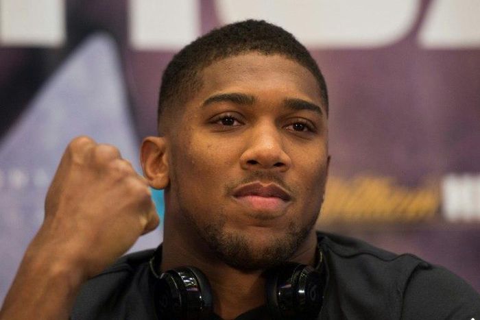 Anthony Joshua says boxers struggle to adapt to mixed martial arts because they "cannot handle the submissions"
