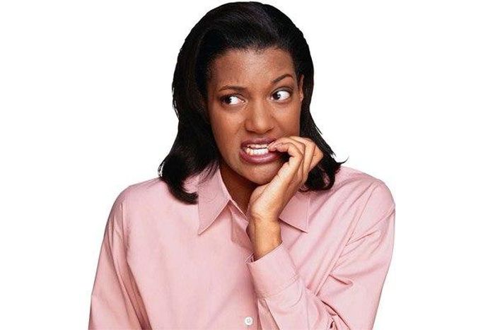 ___8989034___2018___10___17___15___nail+feat