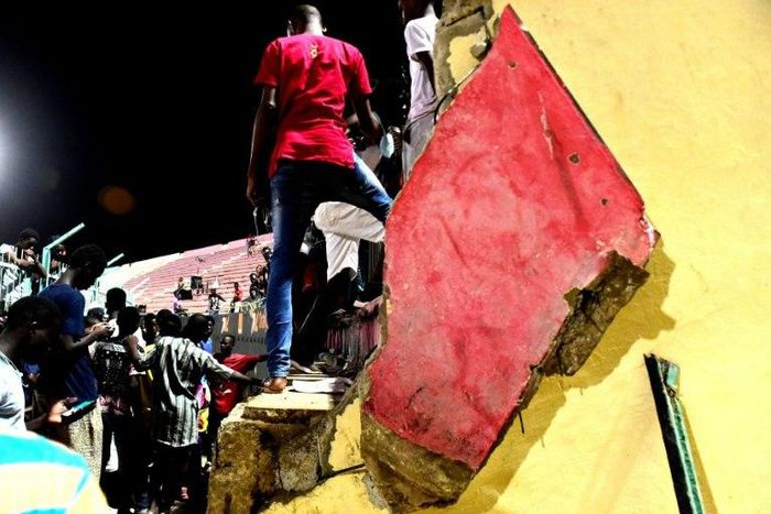 Eight people were killed in a stampede that broke out following clashes during a football match in Dakar between local teams US Ouakam and Stade De Mbour