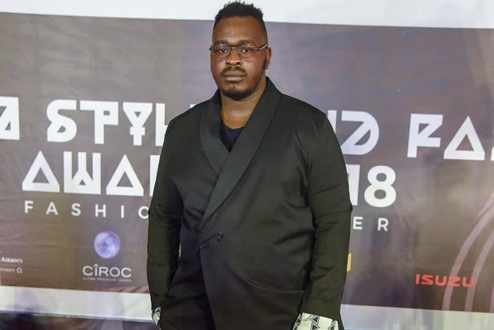 ___9184092___2018___12___10___10___brian+feat