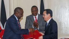 ___9142825___2018___11___27___13___uhuru+chinese