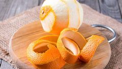 4 simple ways to use orange peels for skin