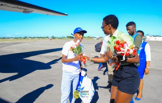 Akothee spoiling top KCPE candidates in Malindi
