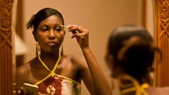 ___9154179___2018___11___30___15___date+girl+five+prime