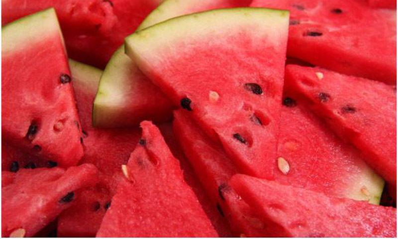 benefits-of-watermelon-juice-for-skin