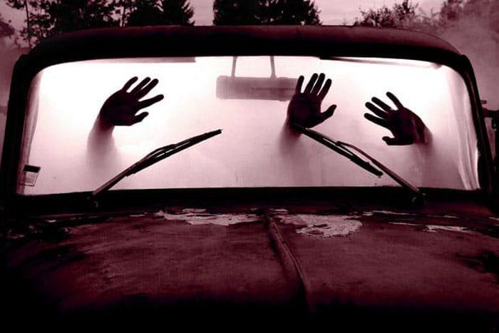 ___9131905___2018___11___23___11___car+sex+feat