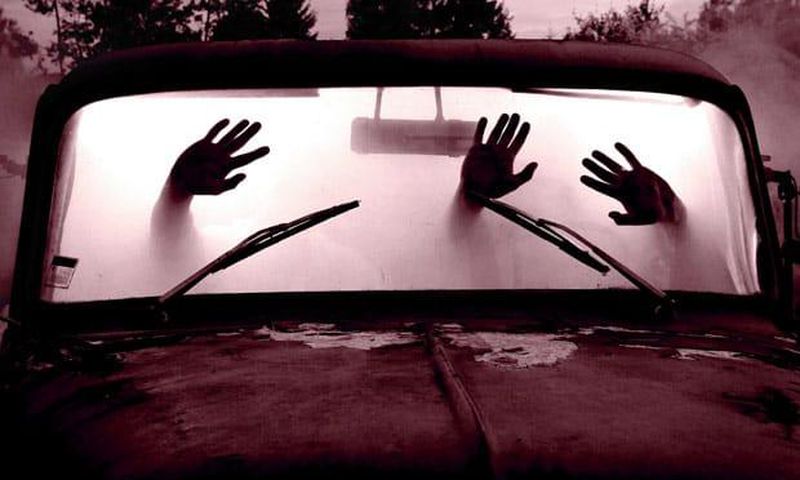 ___9131905___2018___11___23___11___car+sex+feat