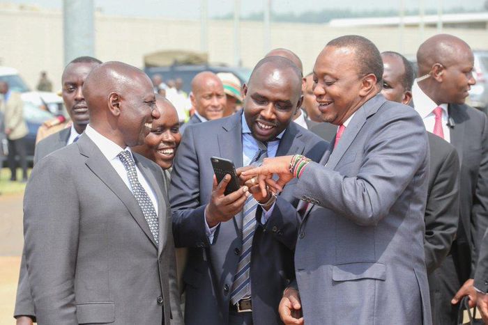 Senator Murkomen with President Uhuru Kenyatta and DP William Ruto